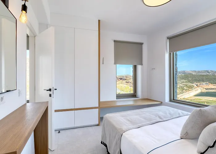 فندق Panormos Bay Luxury 5*